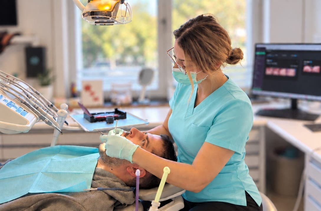 Dental hygiene treatment in a calm clinic